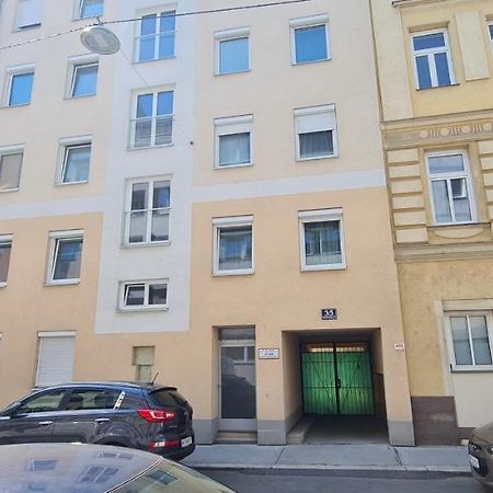 Quiet & Stylish Apartment In Vienna For 4 Guests Екстер'єр фото
